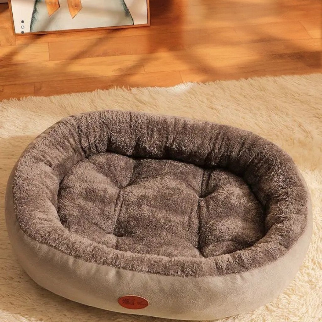 Panier nid Esprit Chat en peluche douce marron pour le confort des chiens et chats