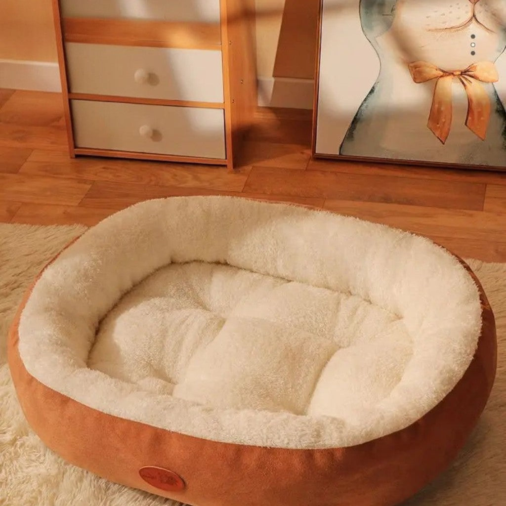 Panier nid Esprit Chat en peluche douce beige et marron pour le confort des chats et petits chiens