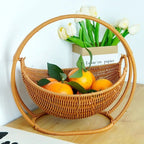 Panier de repos Esprit Chat en osier tressé pour chat, design suspendu sur pied, style naturel et élégant
