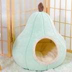 Panier pour chat Esprit Chat en forme de poire vert menthe, doux et confortable avec intérieur en peluche beige