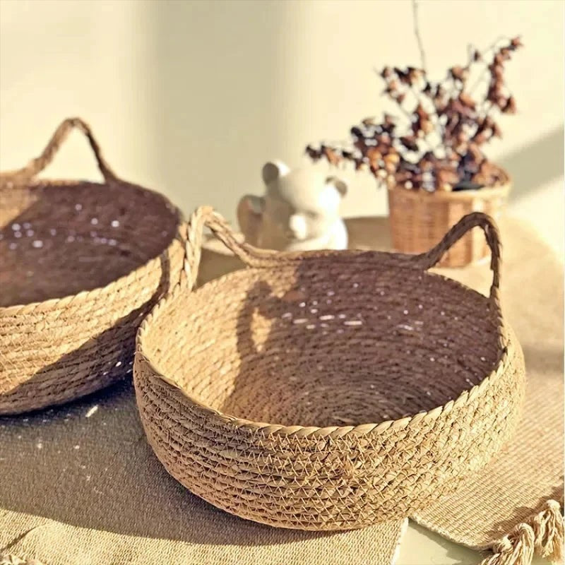Panier tressé en bambou Esprit Chat pour le repos des chats avec des anses en forme d'oreilles