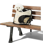 Sac de transport pliable Esprit Chat en nylon beige avec filet noir pour chien sur un banc en bois