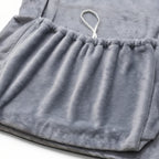Tablier de transport Esprit Chat en coton gris doux avec poche ventrale pour chat de petite taille