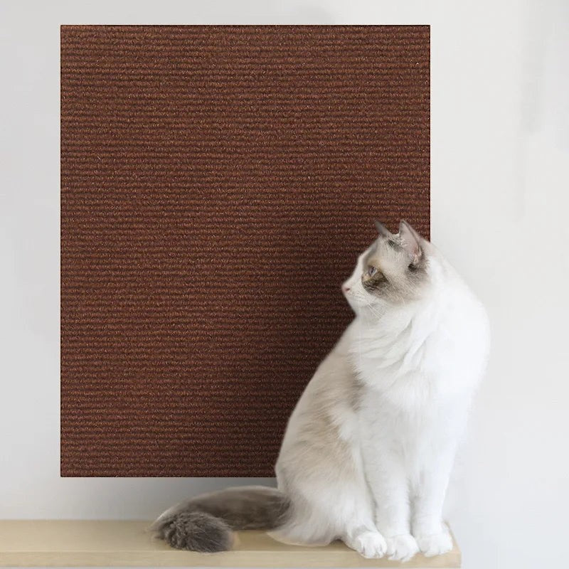 Esprit Chat tapis griffoir marron autocollant pour protéger le canapé des griffes de chat, texture résistante en nylon.