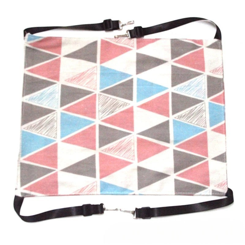 Toile pour hamac Esprit Chat en fibre respirante avec motif géométrique triangulaire rose, bleu et gris