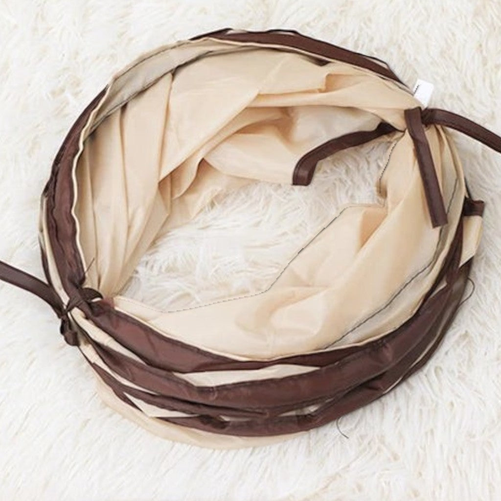 Tunnel de jeu pliable Esprit Chat en polyester beige et marron pour chat, idéal pour l'exercice et le divertissement.